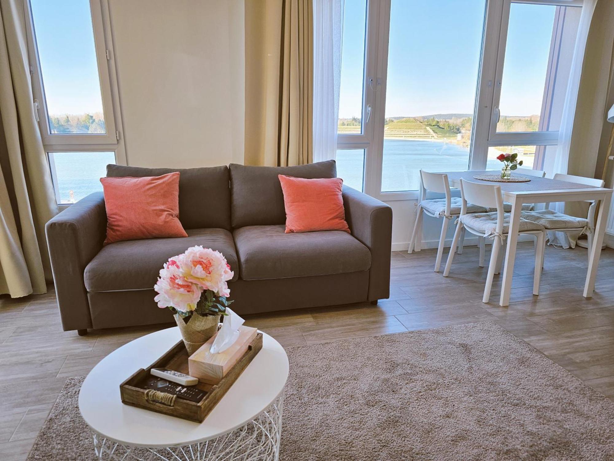 Lakeside Provence - Appartement 4 Etoiles Face Au Lac De Монте Екстер'єр фото